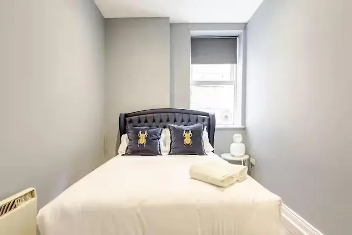 Best Location! Modern Apartment In Heart Of City! ダブリン アイルランド