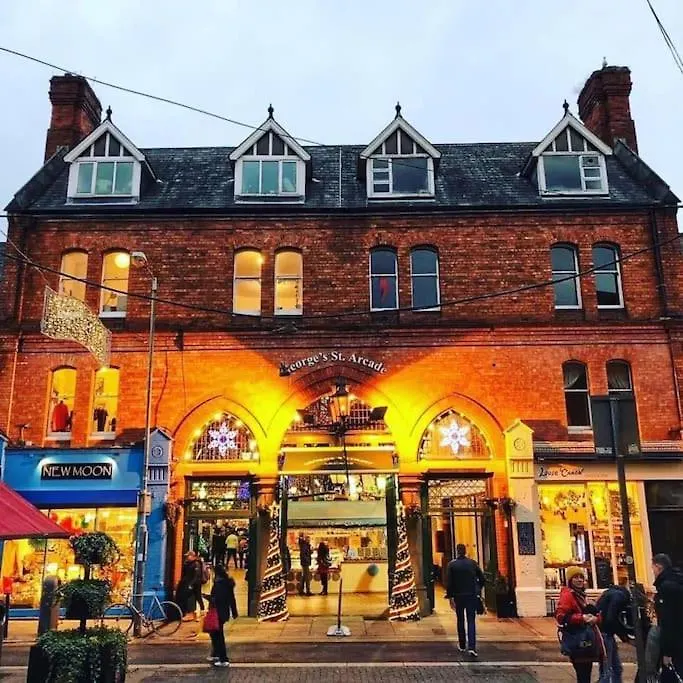 Best Location! Modern Apartment In Heart Of City! Dublin