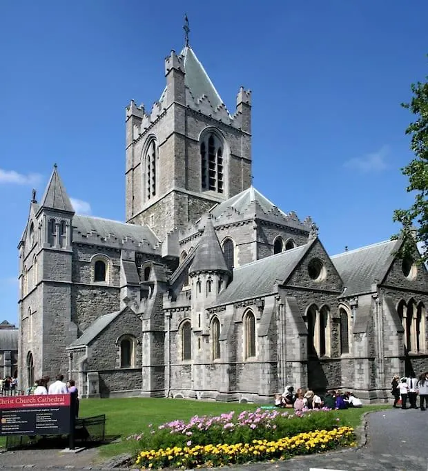 Best Location! Modern Apartment In Heart Of City! Dublin